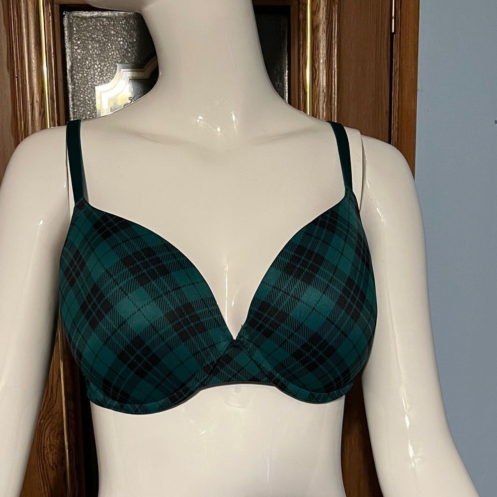 PINK Victoria's Secret Green and Black Plaid Push-Up Bra